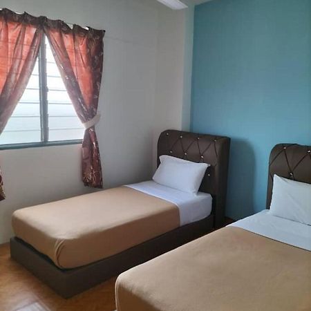 Khairul Homestay Pangsapuri Sutera Seberang Jaya Kampong Telok  Extérieur photo